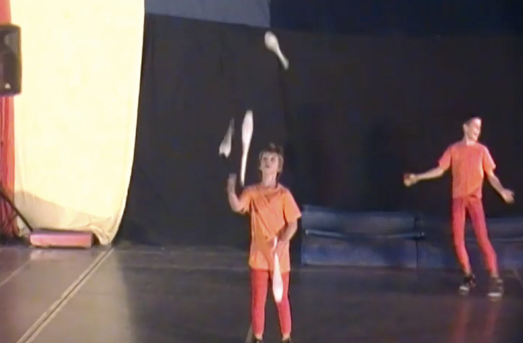 Félix jongleur impressionnant - 6ième année